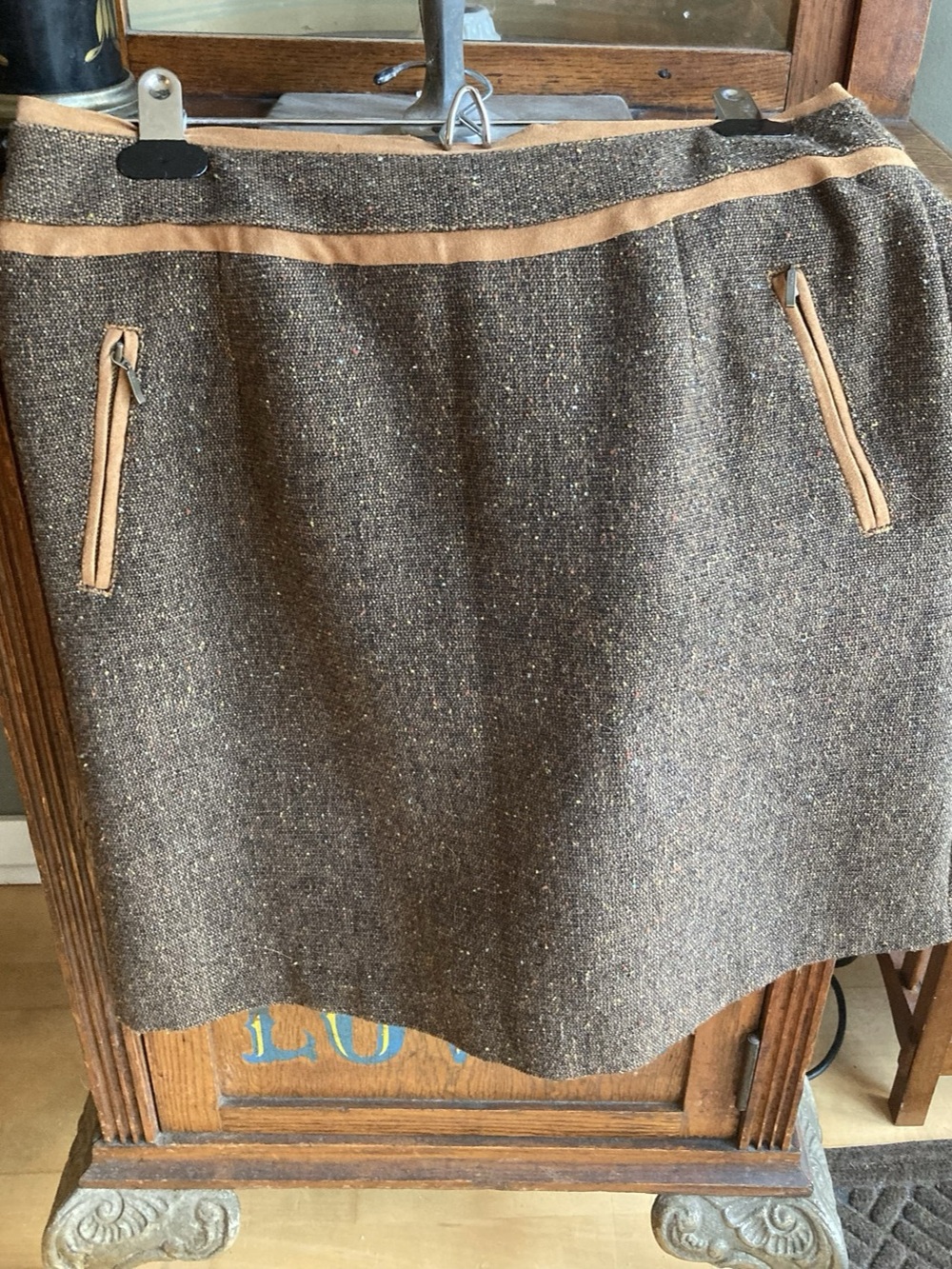 Bob Timberlake Women's Mini Skirt Brown Size 6 Like New